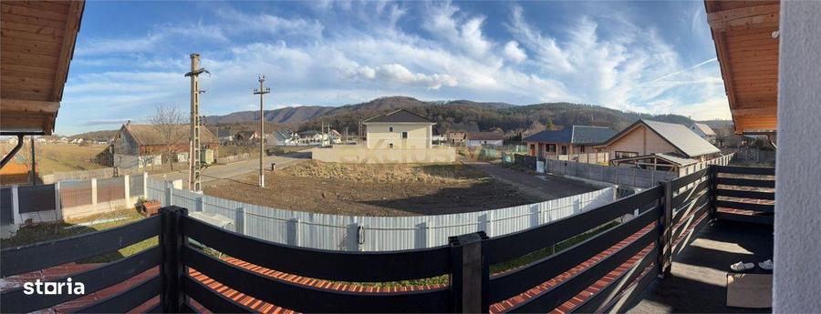 Casă cu 4 camere decomandat cu Teren 488 Mp în Cristian
