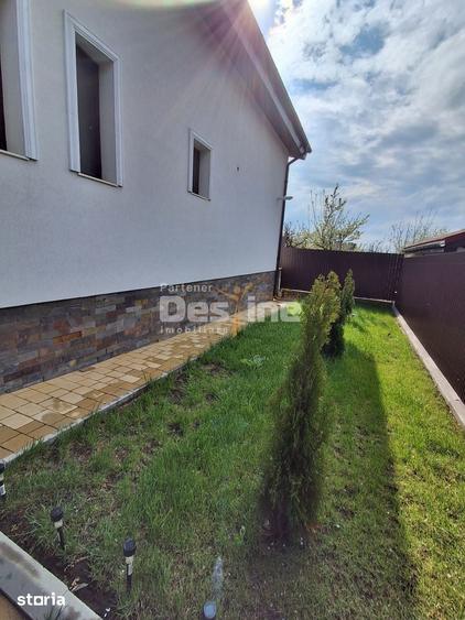 Casă cu 6 camere cu Teren 500 Mp în Miroslava