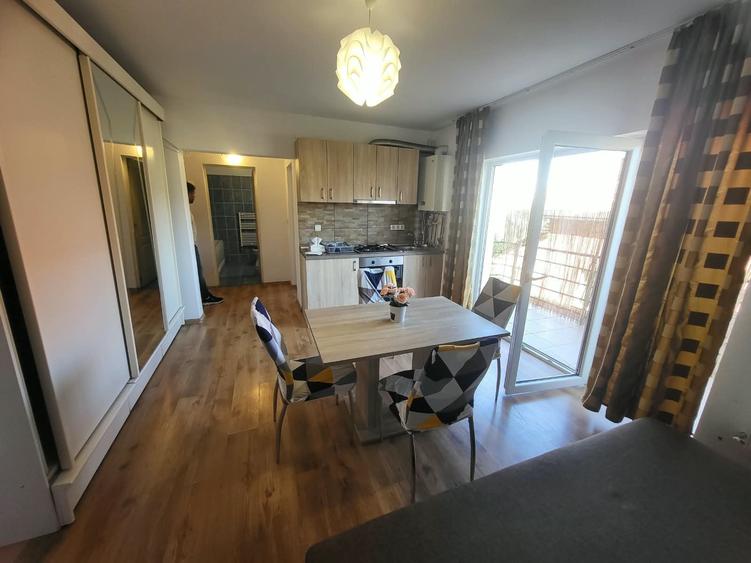 Apartament cu 2 camere decomandat în Florești