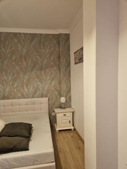 Apartament cu 2 camere semidecomandat, mobilat în P-ța Ovidiu