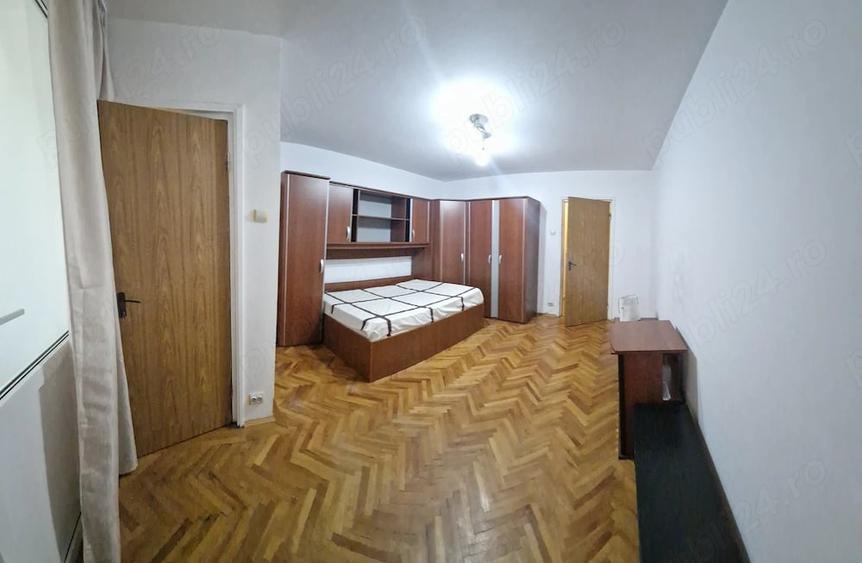 Garsonieră semidecomandată în Titan
