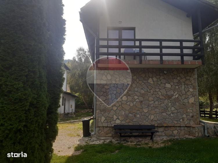 Casă cu 4 camere în Moieciu