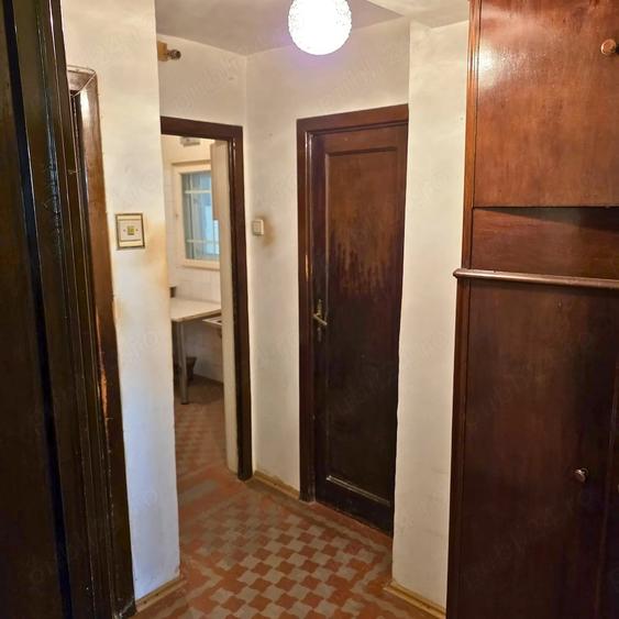 Apartament cu 2 camere decomandat în Sala Palatului