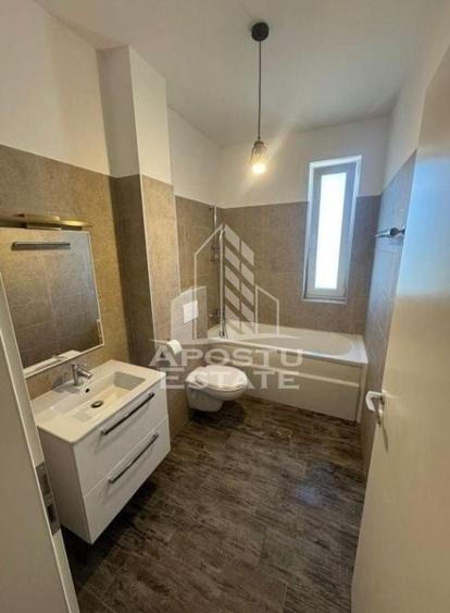Apartament cu 2 camere decomandat în Giroc
