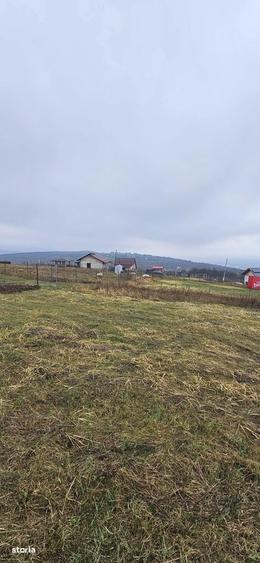 Teren de 656 mp, în Tomești