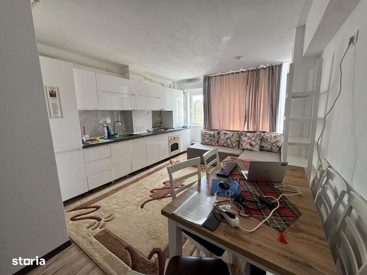 Apartament cu 3 camere în Letea