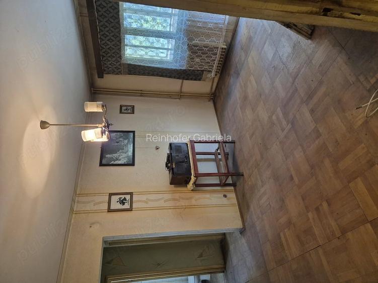 Vand apartament 2 camere, etajul 1, Calea Romanilor