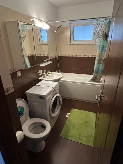 Apartament cu 3 camere decomandat, mobilat în Burdujeni
