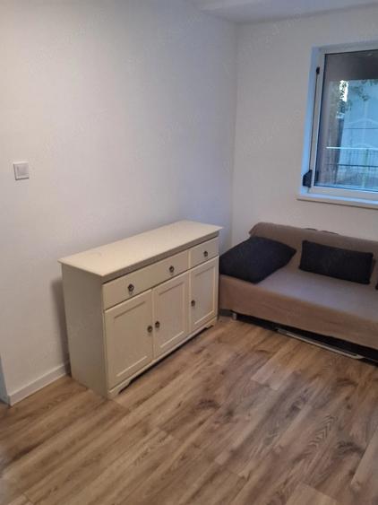 Apartament cu 2 camere semidecomandat în Rahova