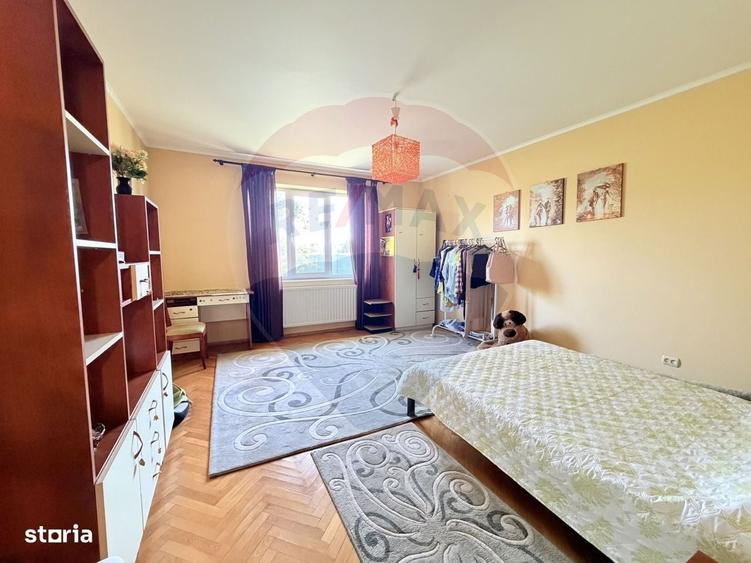 Casă cu 4 camere în Sârbi