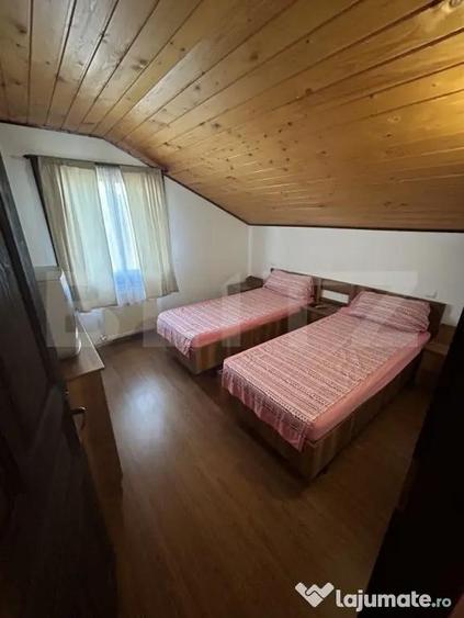 Casă cu 3 camere cu Teren 200 Mp în Central