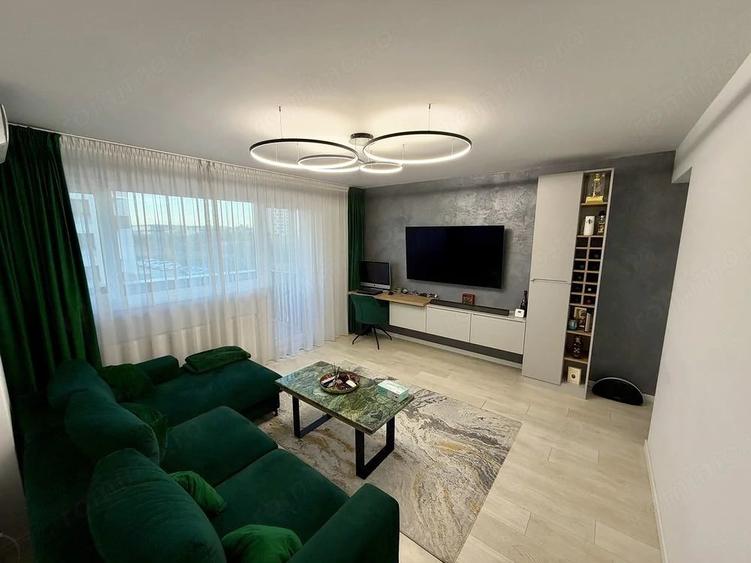 Apartament cu 2 camere decomandat în Noua
