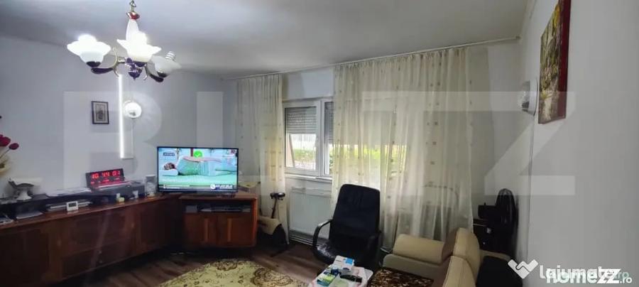 Apartament cu 2 camere semidecomandat în Micro 4