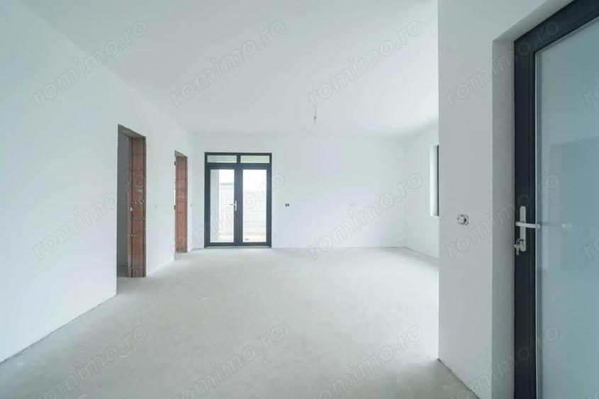 Casă cu 3 camere cu Teren 275 Mp în Vladimirescu