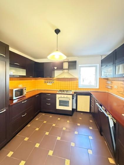 Apartament cu 4 camere decomandat în 13 Septembrie