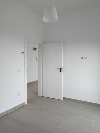 Apartament cu 2 camere decomandat în Neptun