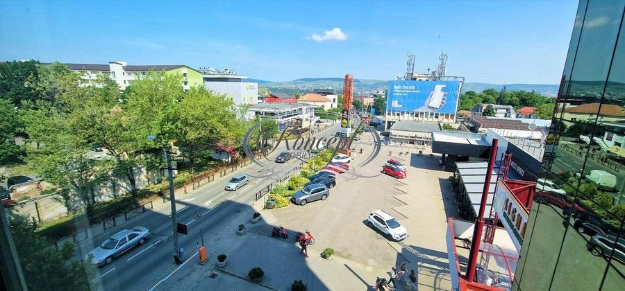 Birou, de 440 mp, în Zorilor
