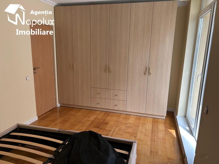 Apartament cu 2 camere semidecomandat, mobilat în Borhanci