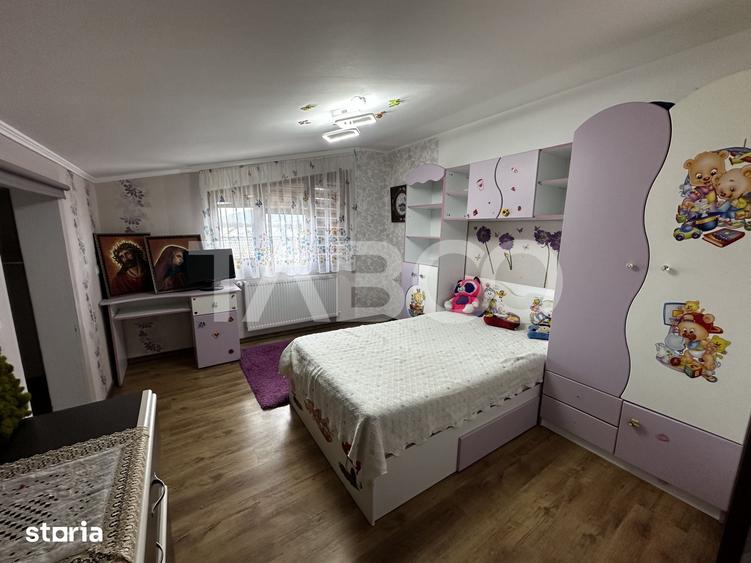 Casă cu 5 camere cu Teren 426 Mp în Central
