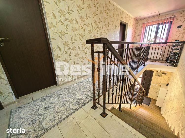 Casă cu 3 camere decomandat cu Teren 367 Mp în Bârnova