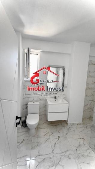 Apartament cu 2 camere decomandat în Exterior Vest