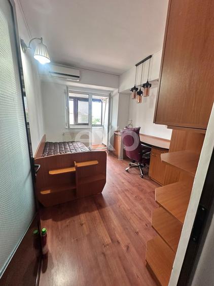 Apartament cu 3 camere decomandat, mobilat în Ultracentral