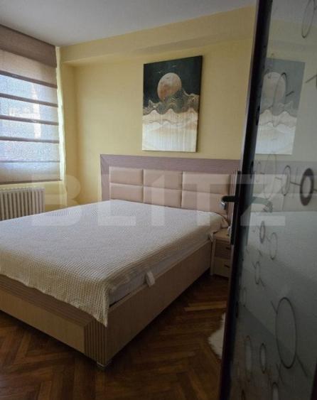 Apartament cu 2 camere semidecomandat, mobilat în Central