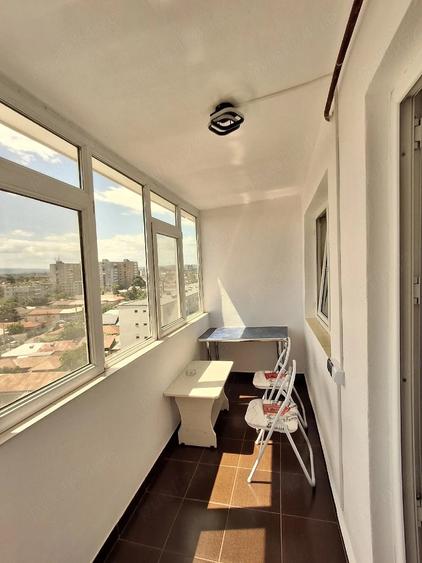 Apartament cu 2 camere semidecomandat în Micro 5