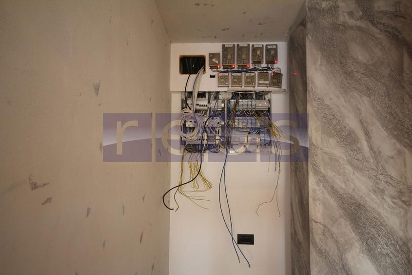 Penthouse cu 3 camere semidecomandat, mobilat în Băneasa