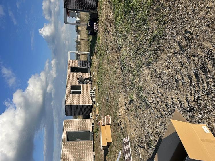 Teren de 590 mp, în Corbu