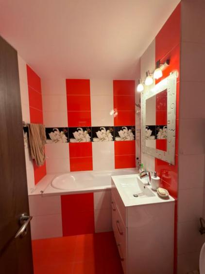 Apartament cu 3 camere decomandat în ICIL