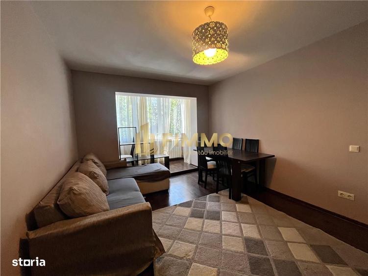 Apartament cu 3 camere semidecomandat în Central