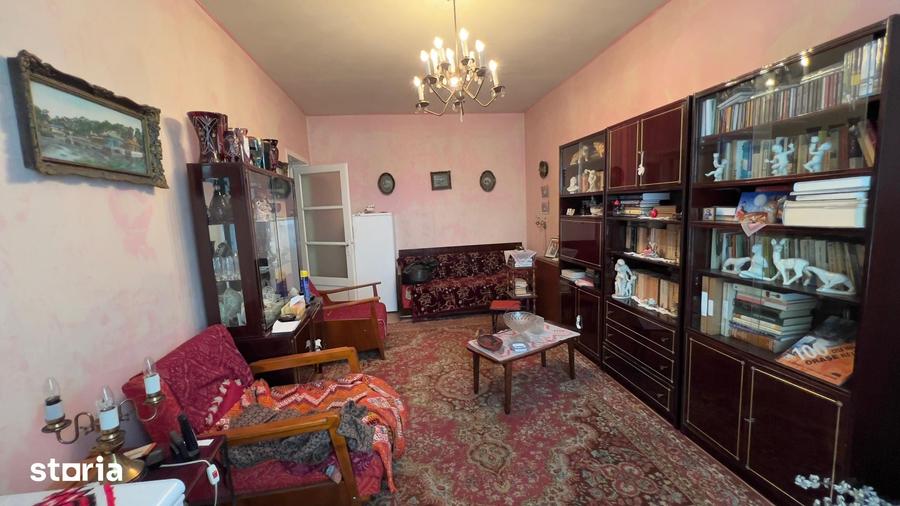 Apartament cu 2 camere decomandat în Petros
