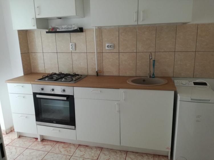Garsonieră decomandată în Drumul Taberei