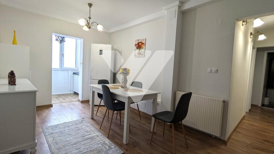 Apartament cu 3 camere decomandat, mobilat în Central