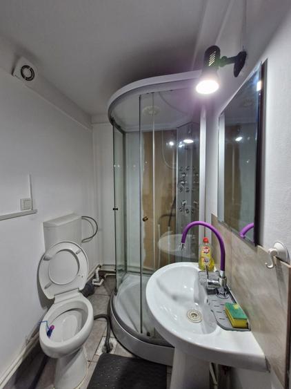 Garsonieră decomandată în Zimbru