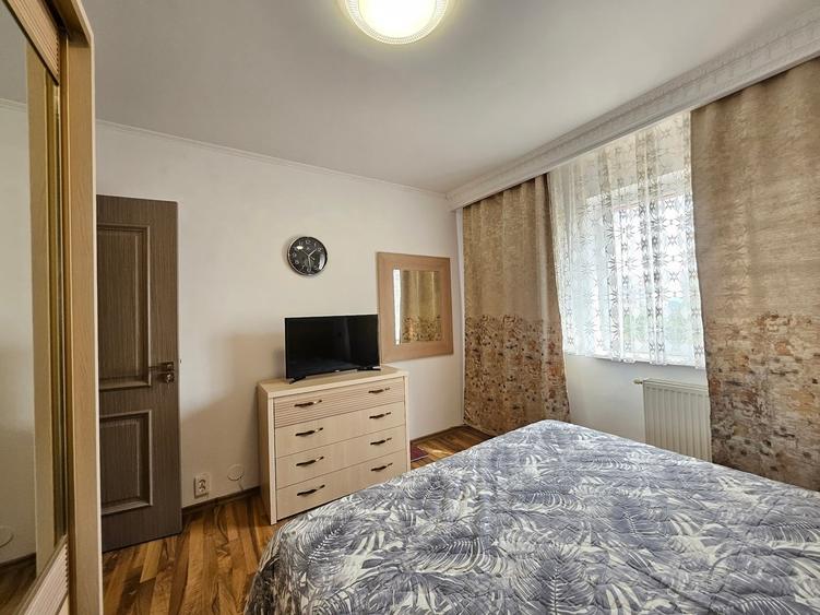 Apartament cu 3 camere decomandat în Găvana 3