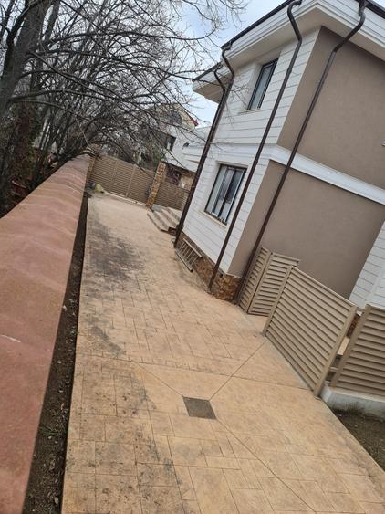 Casă cu 4 camere cu Canalizare în Exterior Vest