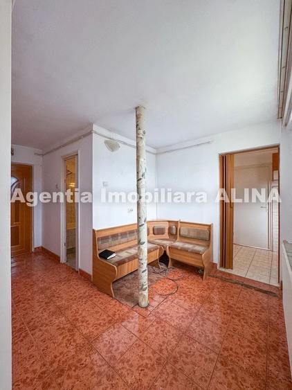 Apartament cu 2 camere decomandat în Micro 15