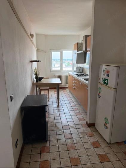 Apartament cu 2 camere semidecomandat în Olimpia-Stadion