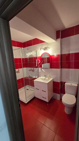 Apartament cu 3 camere decomandat, mobilat în Florești