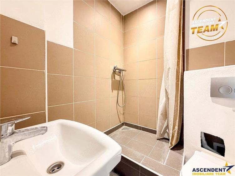 Apartament cu 3 camere decomandat în Lenin