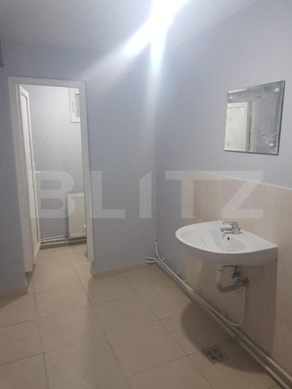 Spațiu comercial, de 680 mp, în Central