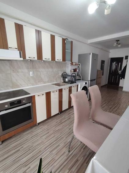Apartament cu 2 camere decomandat în Florești