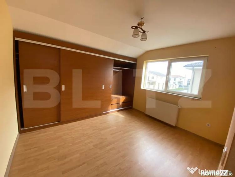 Casă cu 5 camere cu Teren 750 Mp în Moșnița Nouă