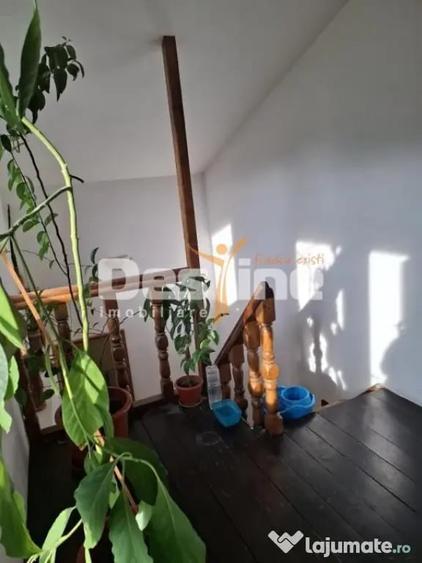 Casă cu 6 camere cu Teren 1521 Mp în Poiana