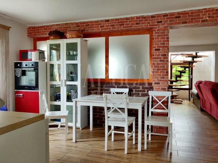 Casă individuală cu 5 camere cu Canalizare în Dâmbul Rotund