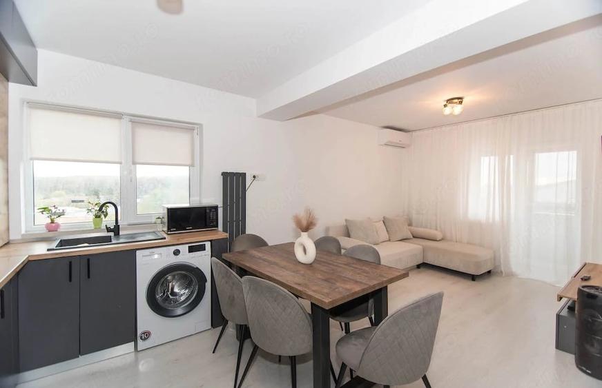 Apartament cu 2 camere decomandat în Eremia