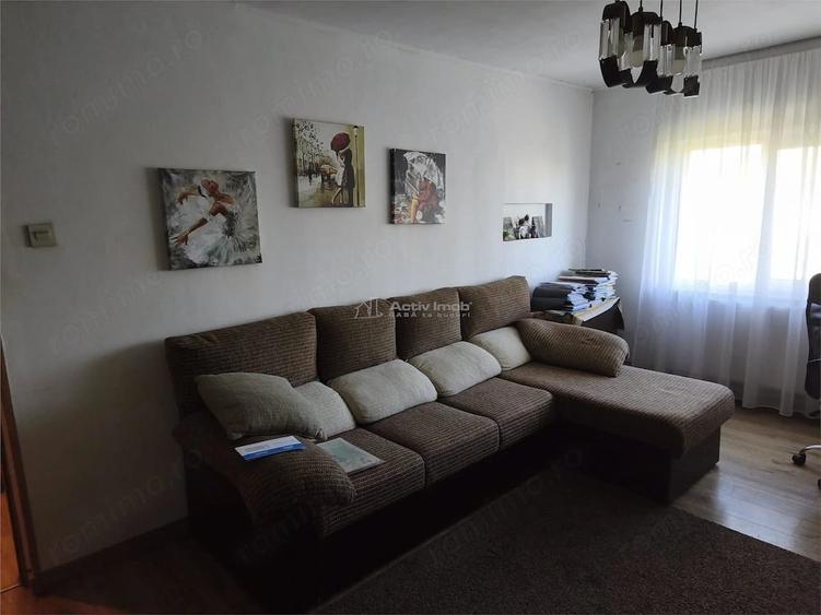 Apartament cu 2 camere decomandat în Mihai Bravu