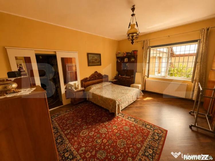 Casă cu 4 camere cu Teren 10 Mp în Central